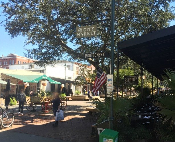 Touring Historic Downtown Savannah Georgia and Lunch at the Pirate House City Market