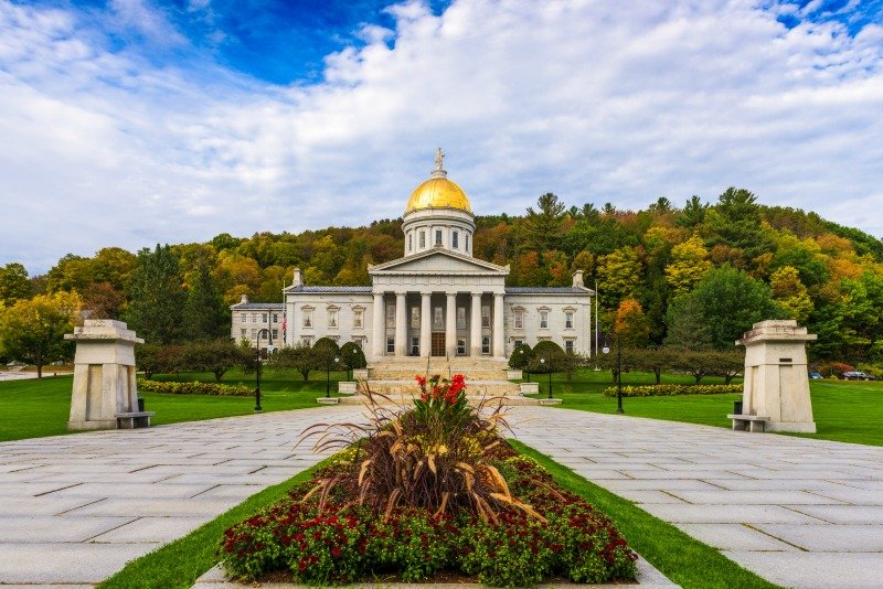 15 of the best free things to do in Montpelier Vermont. Everything from chocolate to maple syrup is covered plus how to have a 1-week vacation for $250 6 people and see 11 of the best attractions. such as Ben and Jerry's to Vermont Teddy Bears and even Cabot Cheese Factory! 